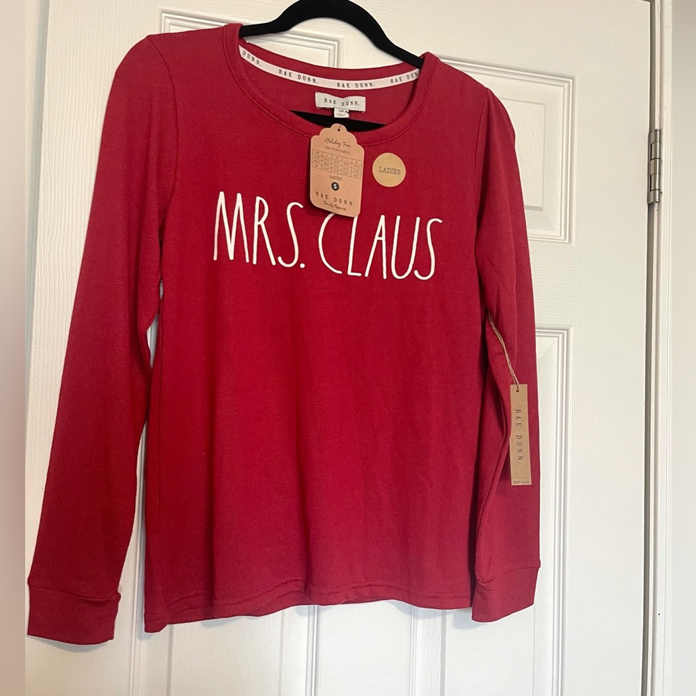 Rae Dunn pajama top